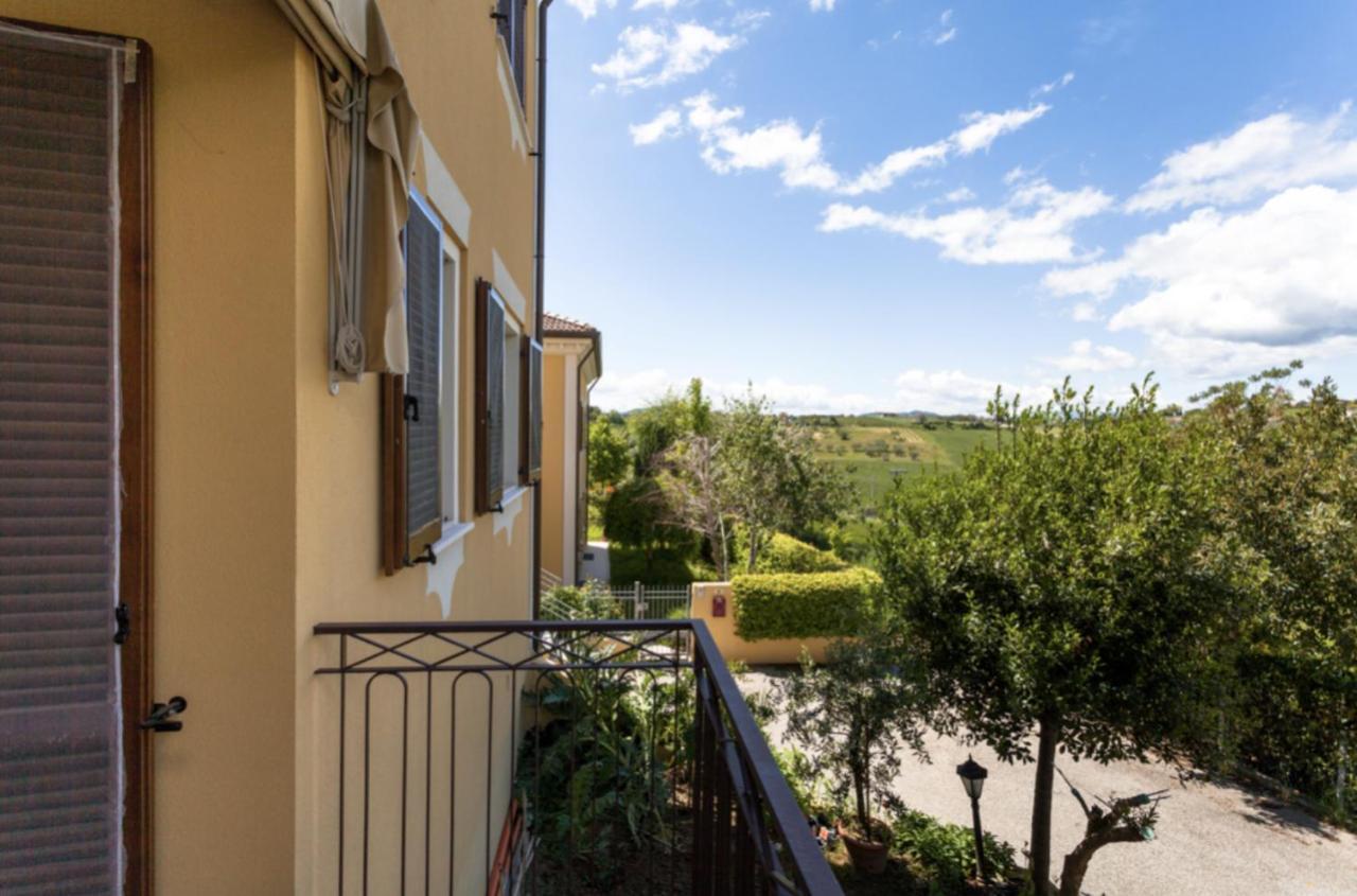 Relax In Collina Apartman Misano Adriatico Kültér fotó