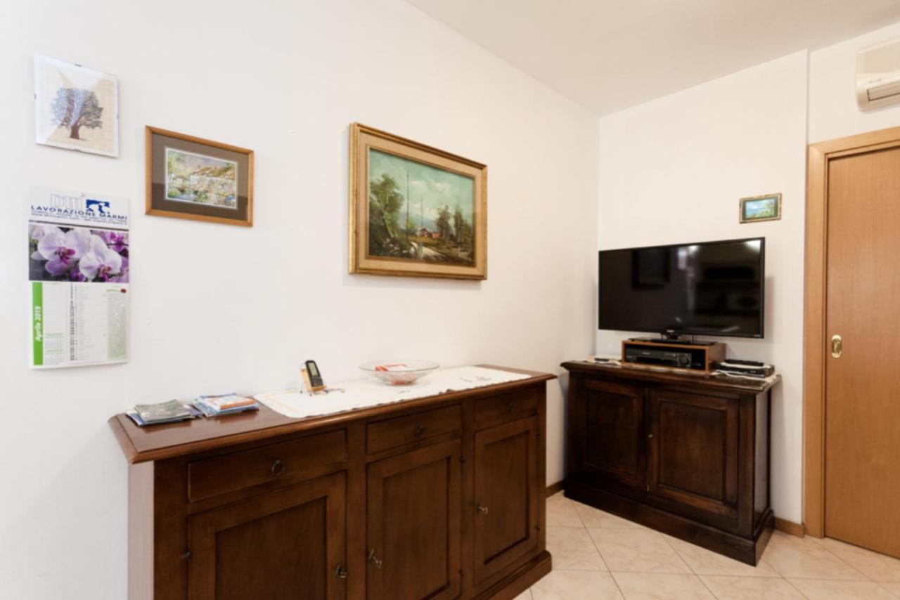 Relax In Collina Apartman Misano Adriatico Kültér fotó